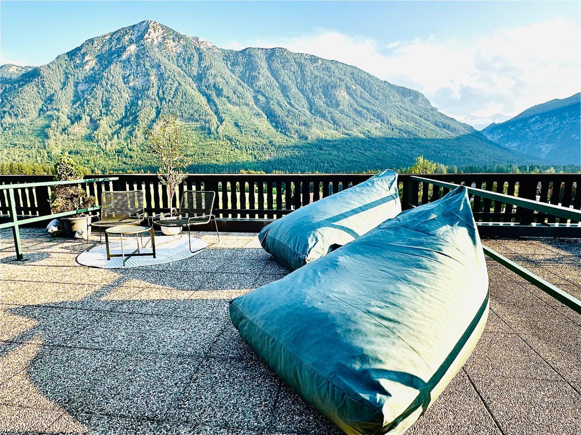 Das Alpenzeit Appartement Mit Just Private Terrasse (Adults Only) Bad Aussee Kültér fotó