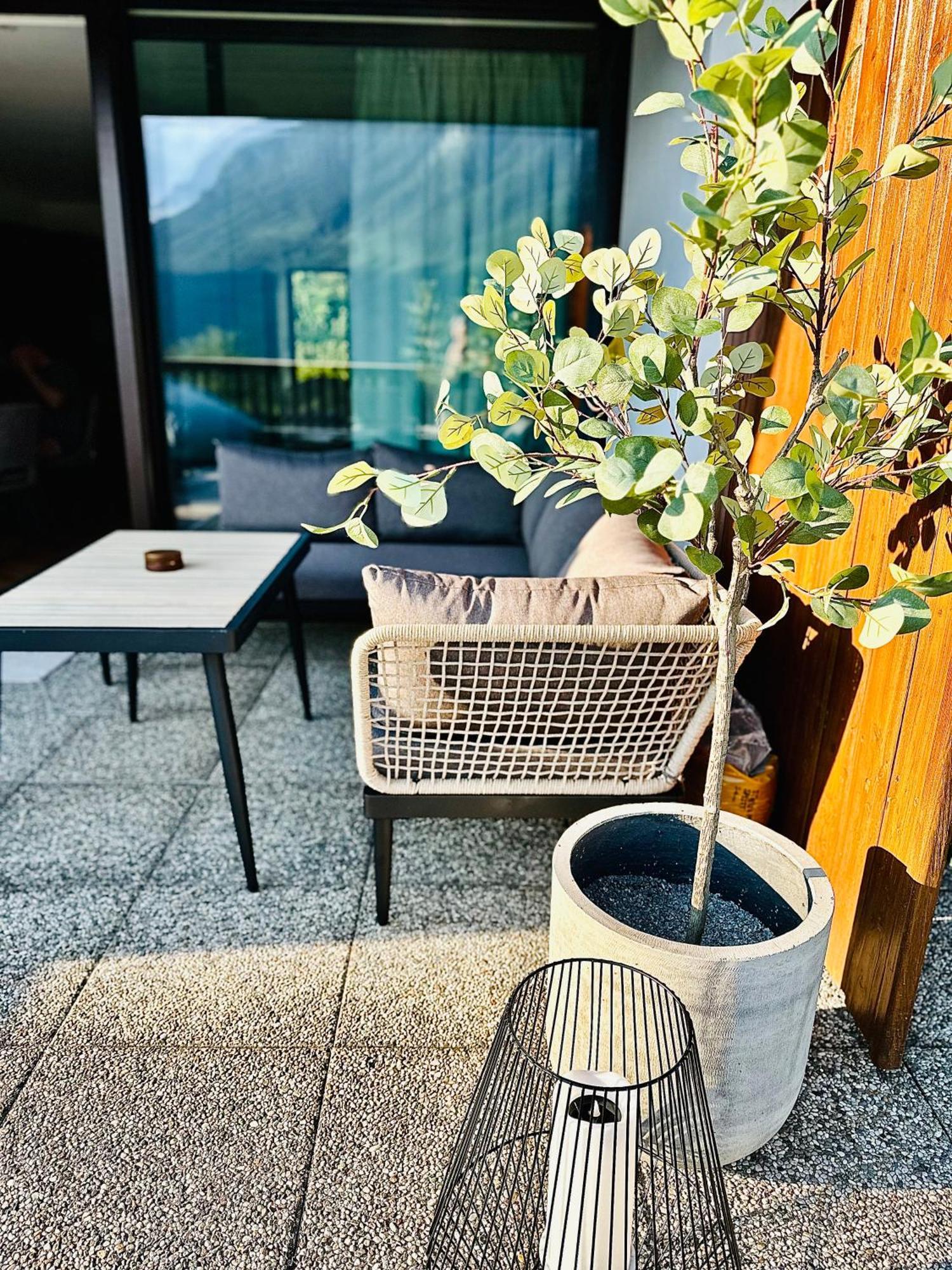 Das Alpenzeit Appartement Mit Just Private Terrasse (Adults Only) Bad Aussee Kültér fotó