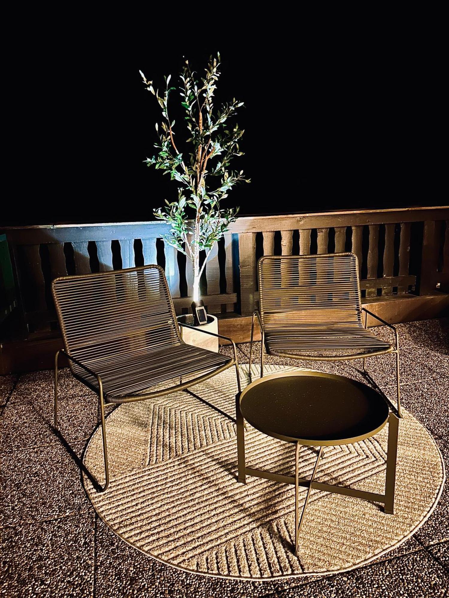 Das Alpenzeit Appartement Mit Just Private Terrasse (Adults Only) Bad Aussee Kültér fotó