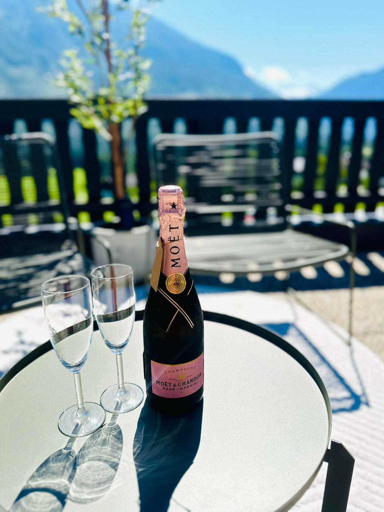 Das Alpenzeit Appartement Mit Just Private Terrasse (Adults Only) Bad Aussee Kültér fotó
