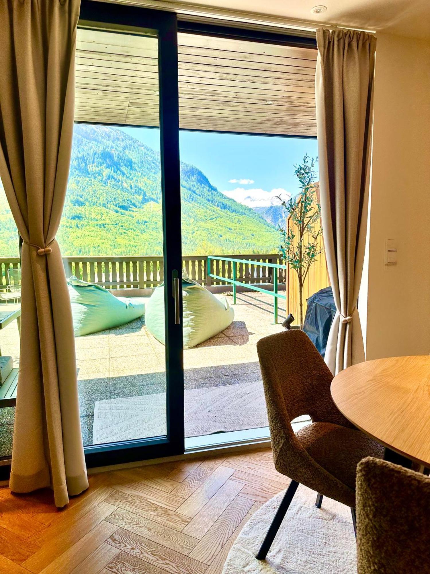 Das Alpenzeit Appartement Mit Just Private Terrasse (Adults Only) Bad Aussee Kültér fotó